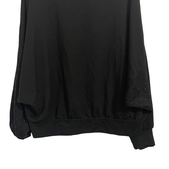 Black velour top - Picture 2 of 3